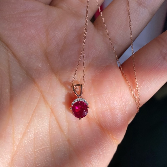 10k Rose gold 🌹 Red Ruby necklace - Picture 4 of 13